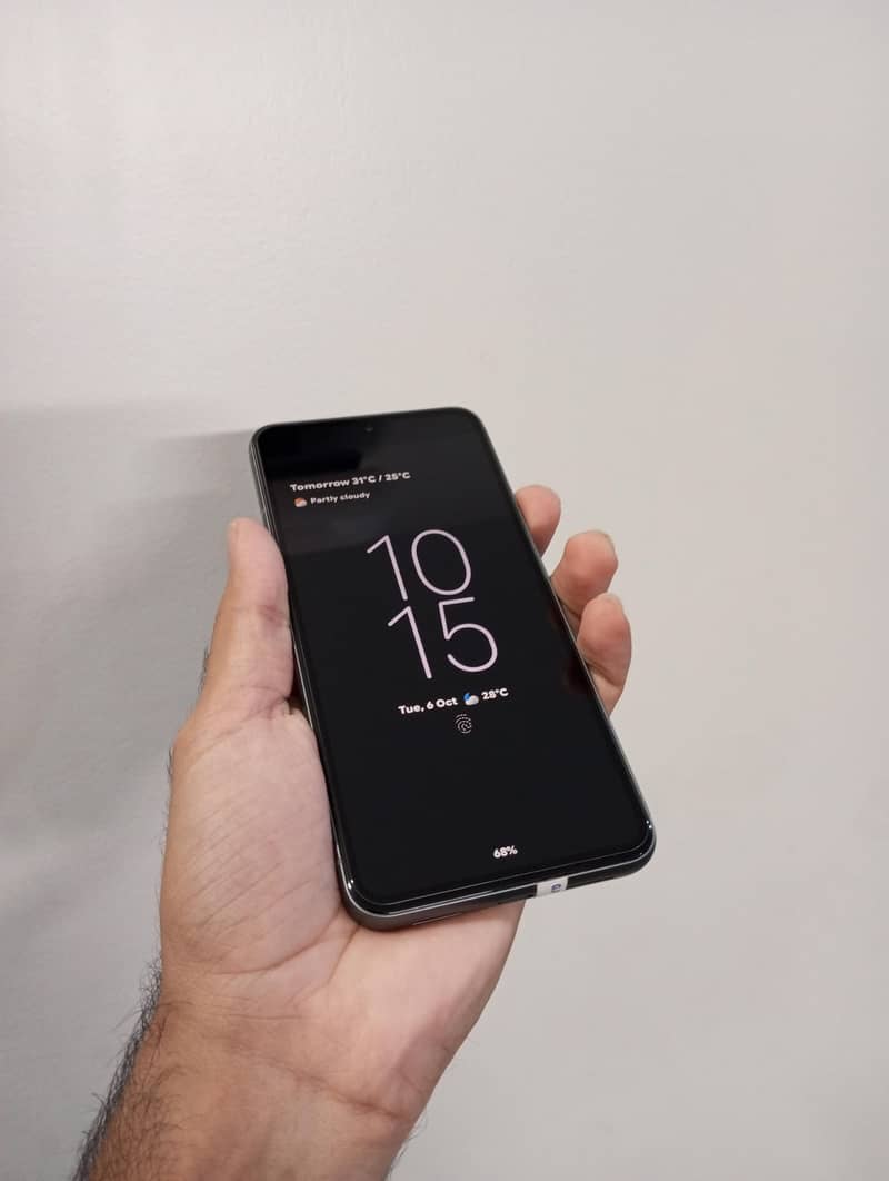Google Pixel 8 3