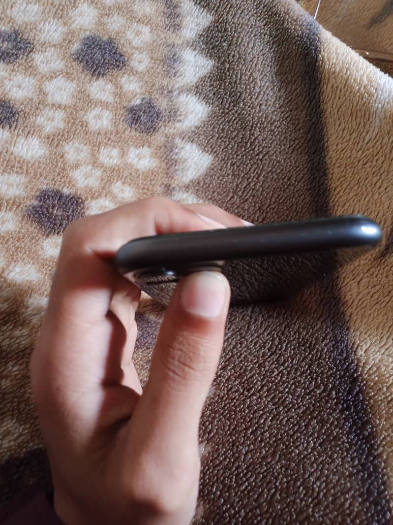 Apple iPhone 11 2