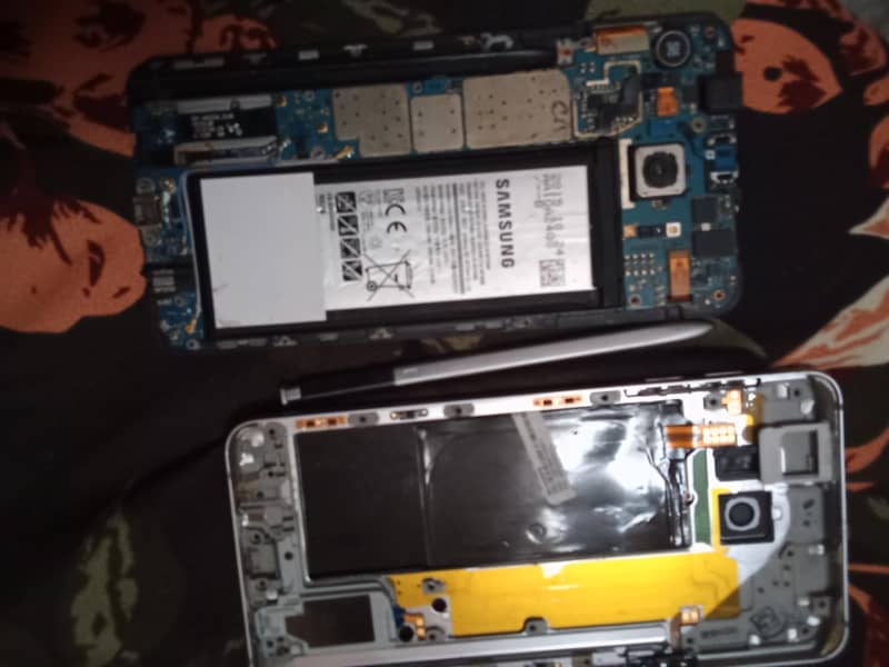 Apple iPhone 6S 1