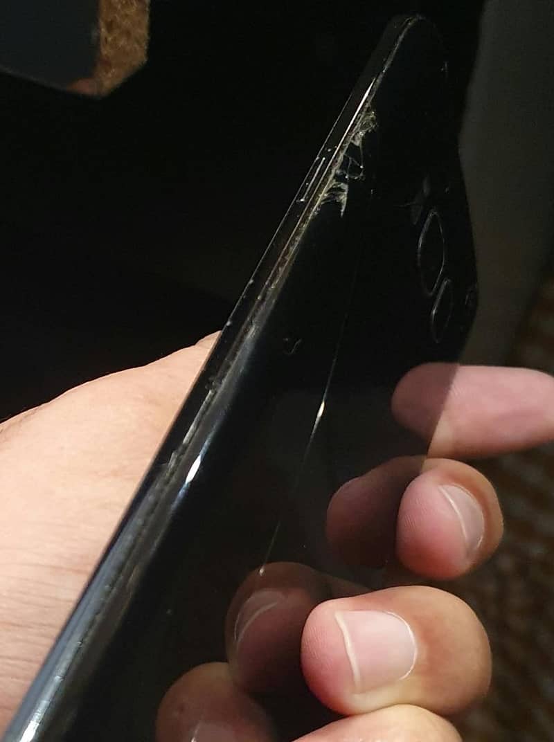 Samsung Mobile S8 2