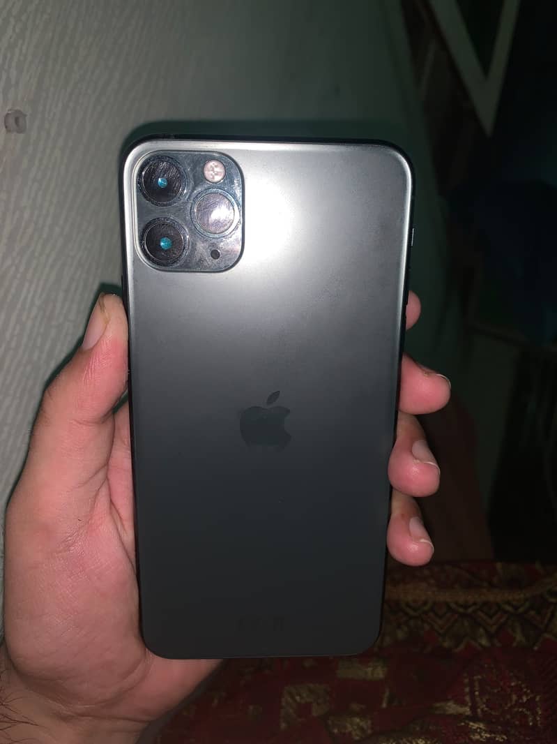Apple iPhone 11 Pro Max 0