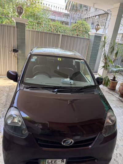 Daihatsu Mira 2012