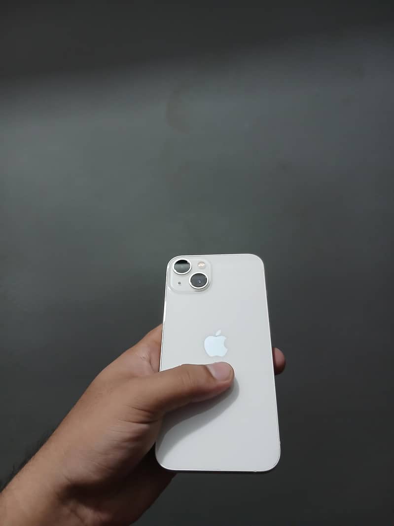 Apple iPhone 13 1