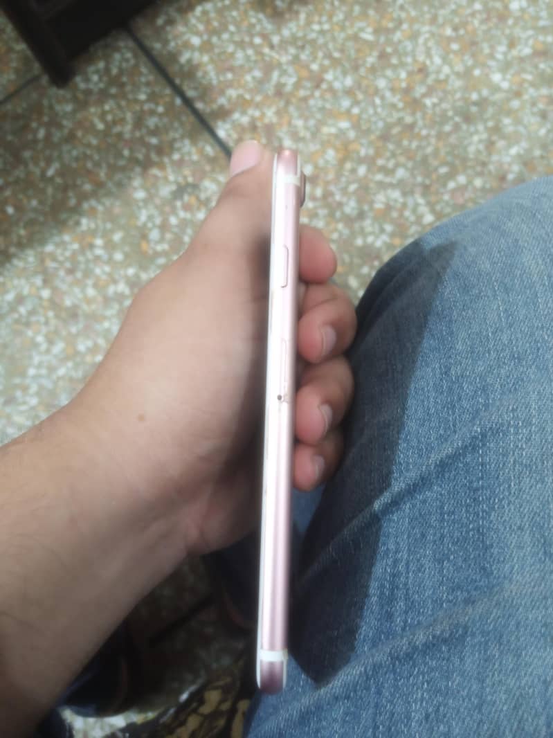 Apple iPhone 7 5