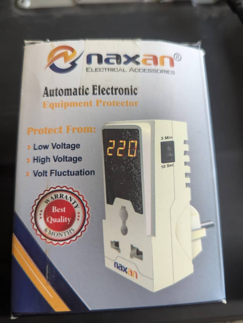 Automatic voltage protector 0
