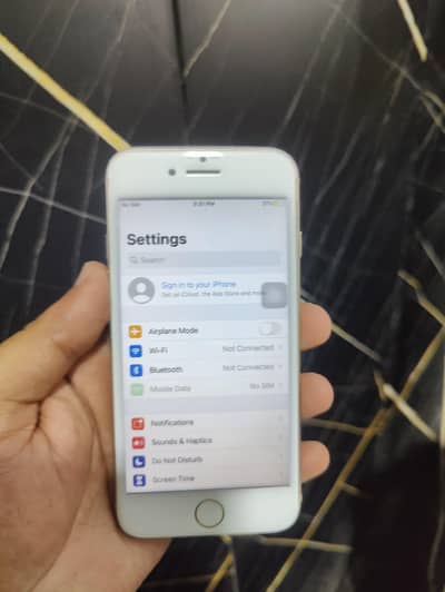 Apple iPhone 8