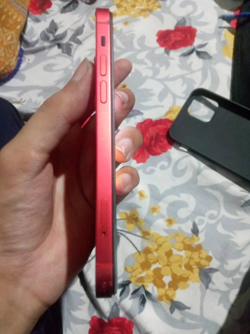 Apple iPhone 12 3