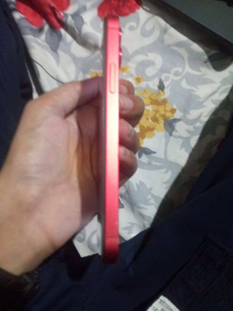 Apple iPhone 12 4
