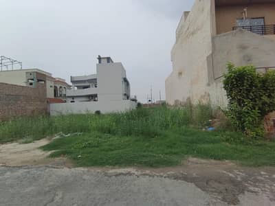10 MARLA PLOT FOR SALE