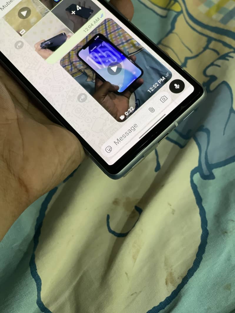 Google Pixel 7a 3