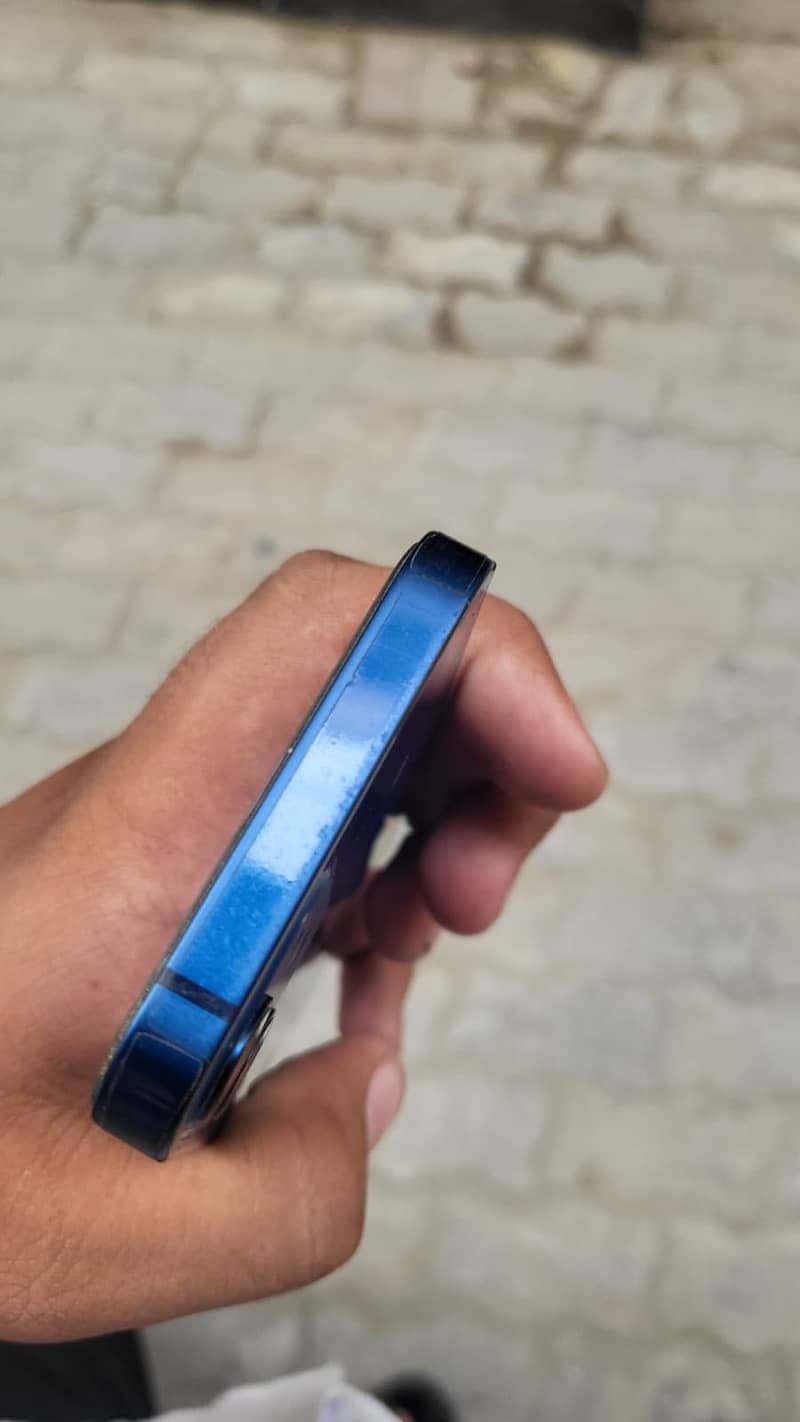 Apple iPhone 12 mini 2