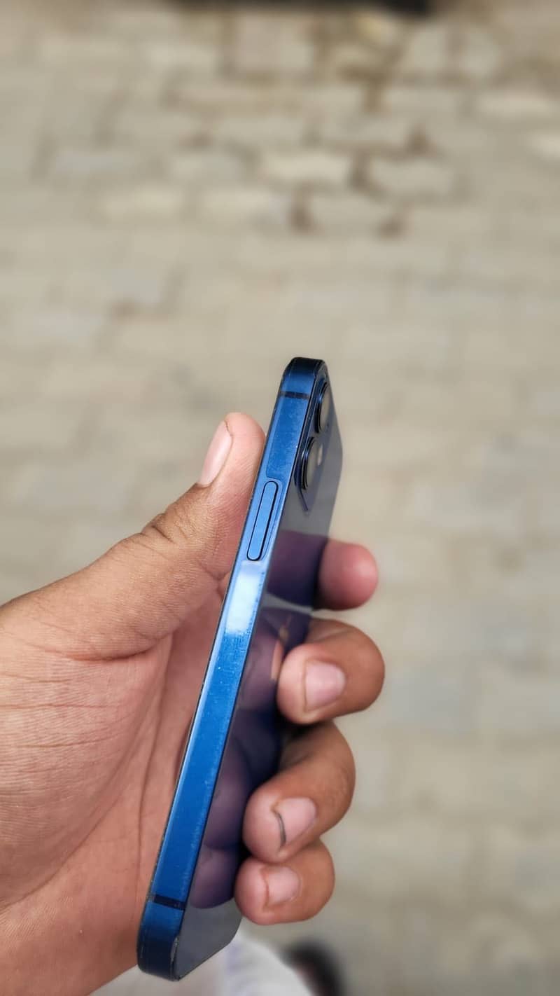 Apple iPhone 12 mini 8