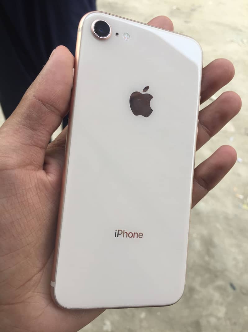 Apple iPhone 8 5