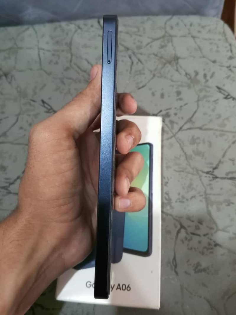Samsung Mobile A06 3