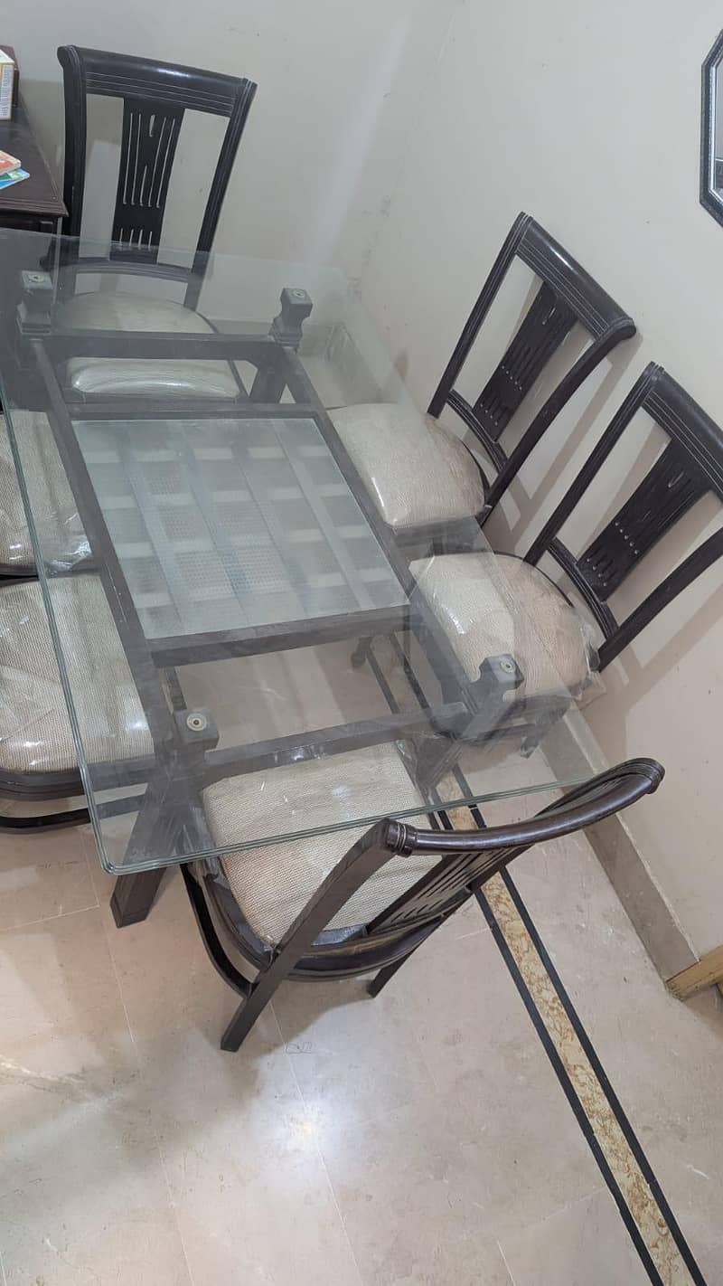 six seaters dinning table 3