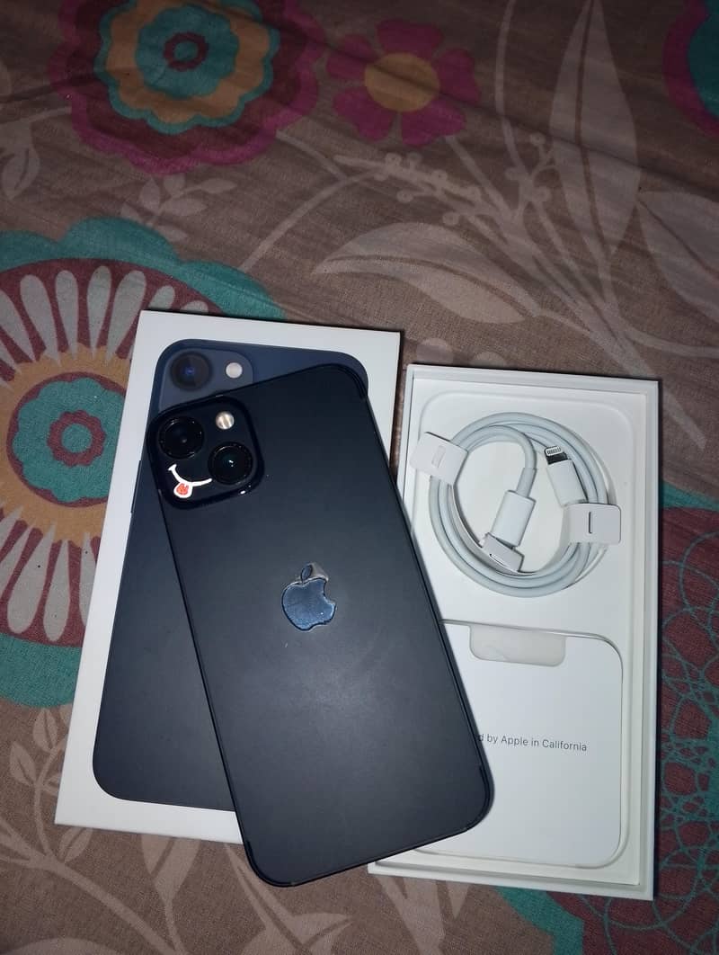 Apple iPhone 13 2