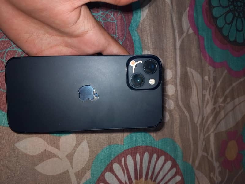 Apple iPhone 13 3