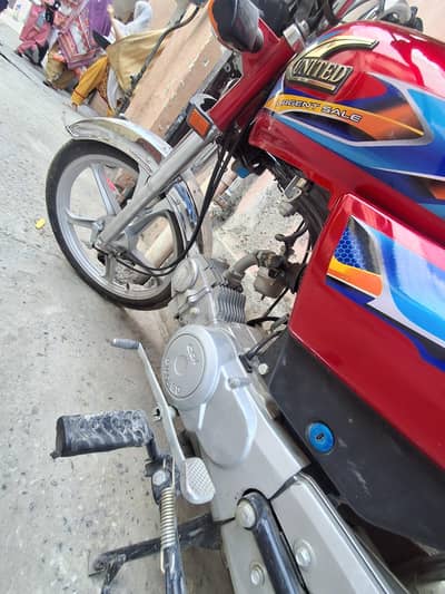 United 70cc with Alloy Rims, Only 1529 km Driven - Like Brand Ne