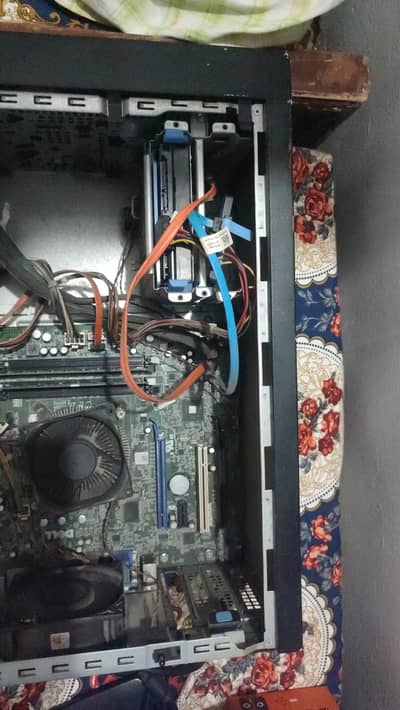 Dell PC with screen full setup