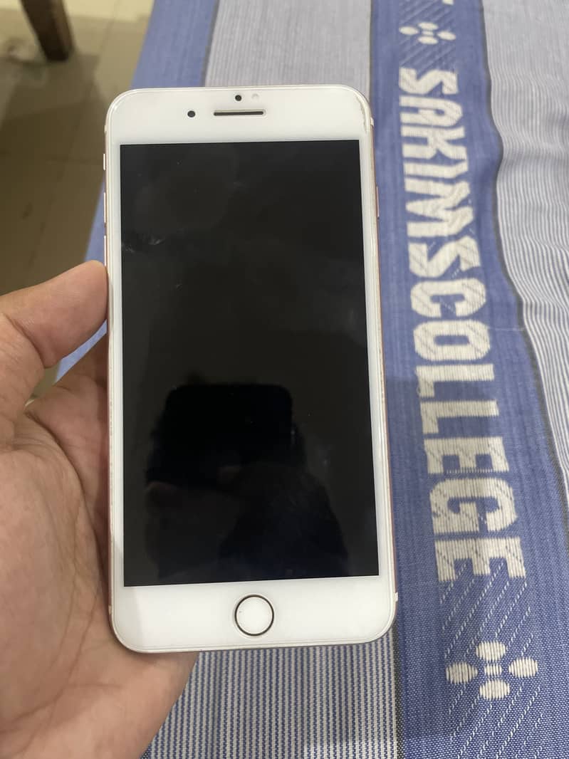 Apple iPhone 7 Plus 0