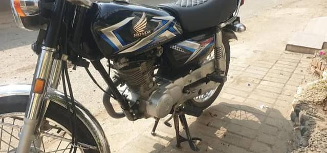 HONDA125 MODEL 2024 Applied ha urgent sell no sms only phone