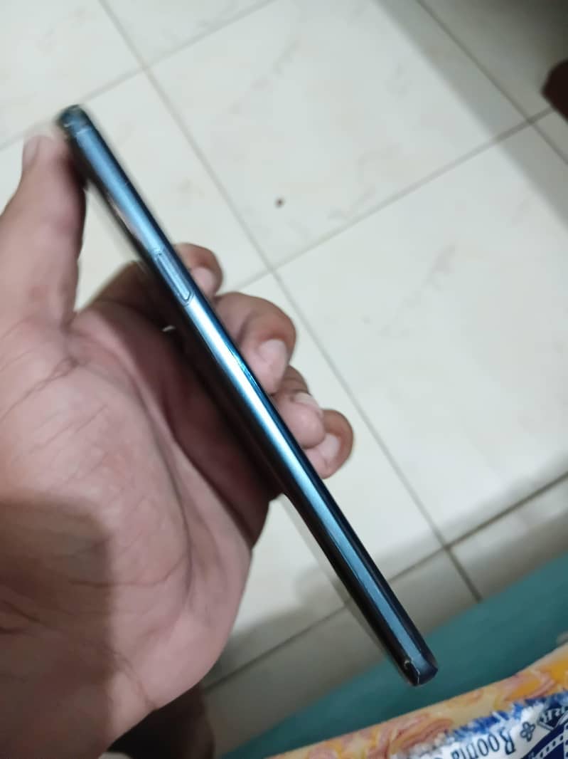 Samsung Mobile S9 Plus 5