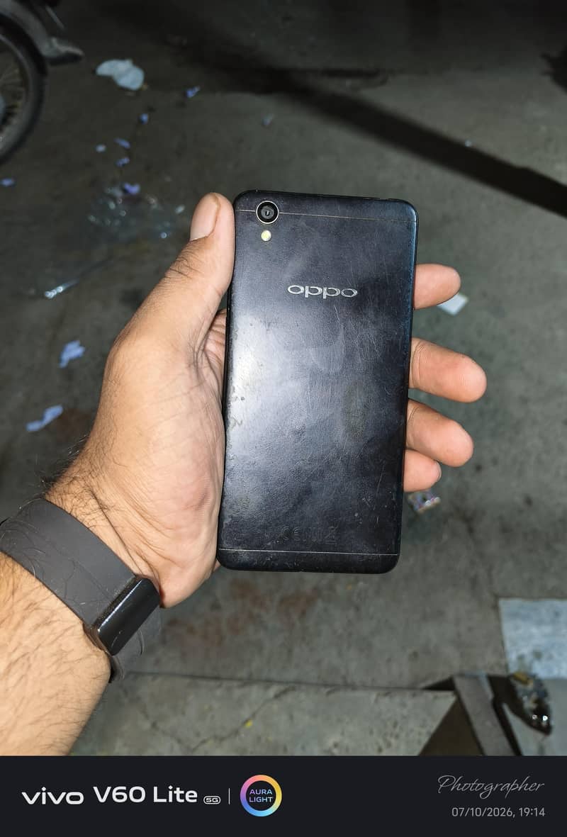 OPPO A37 4
