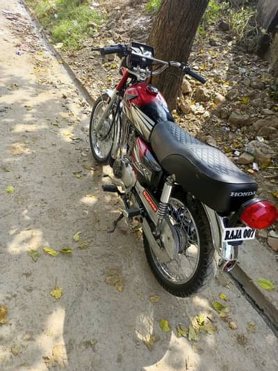 | Honda CG 125 | Model 2024 — Double Samaan | Condition 10/10 |