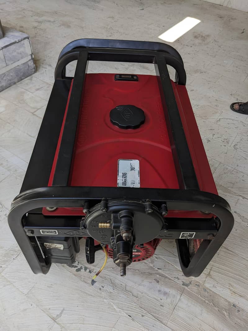 Generator 2.8 KW 5