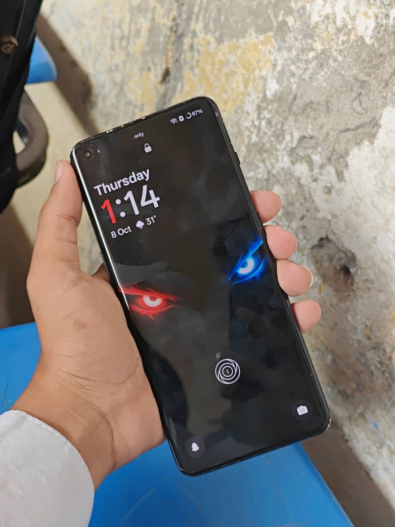 One Plus 10 Pro 1