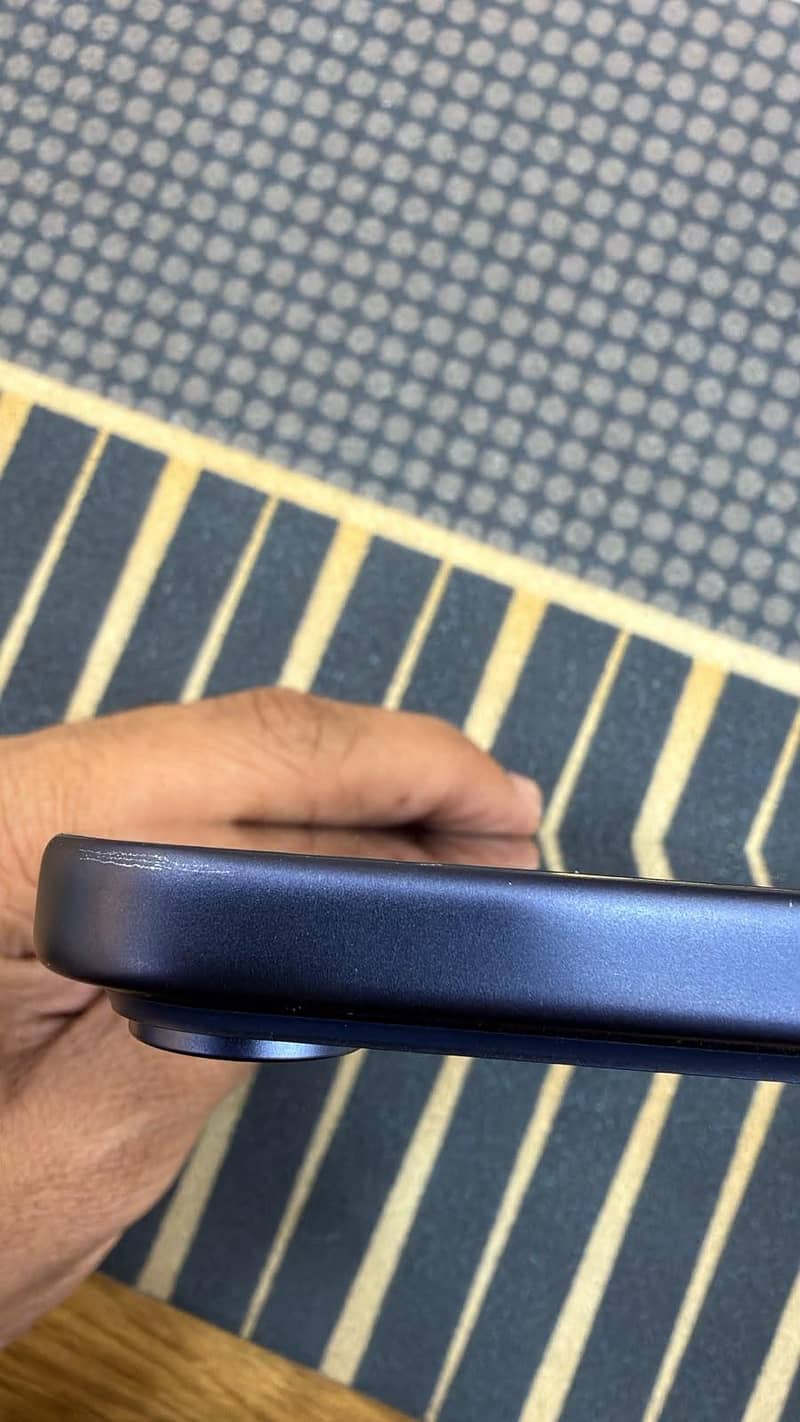 Apple iPhone 17 Pro Max 3