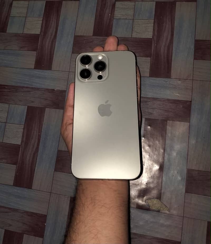 Apple iPhone 15 Pro Max Jv 0
