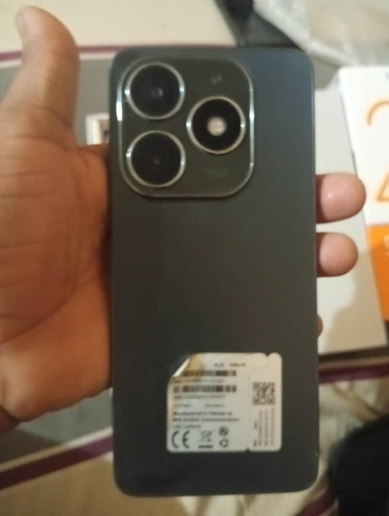 Tecno Spark 20 2