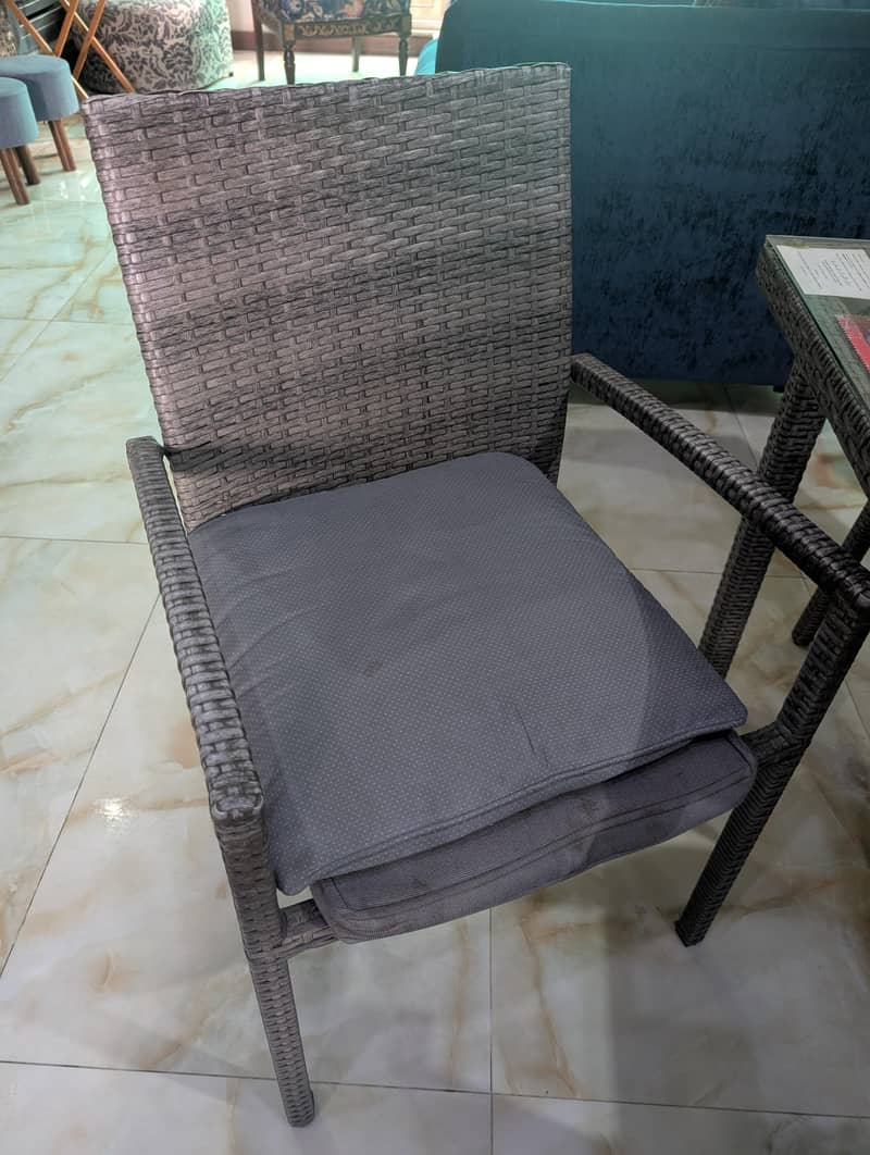 Dining table for 6 0