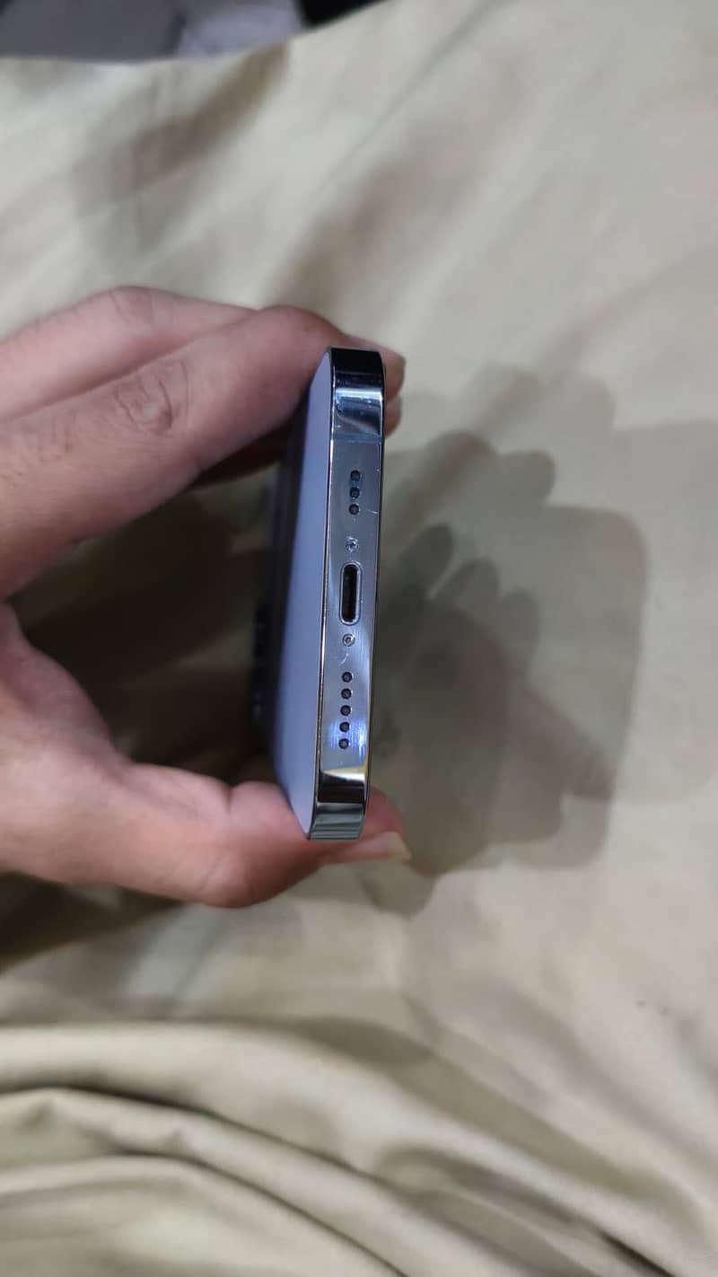 Apple iPhone 13 Pro 6