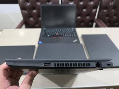 Lenovo ThinkPad T14 Gen2 (i7 , 11th Gen. )