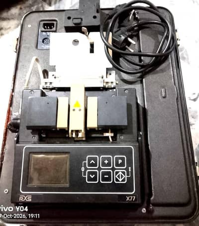 fusion splicing machine