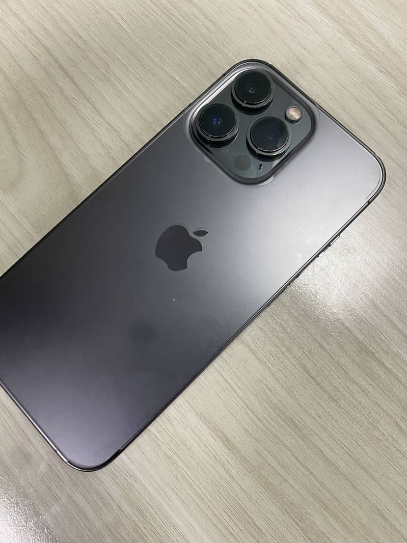 Apple iPhone 13 Pro 4