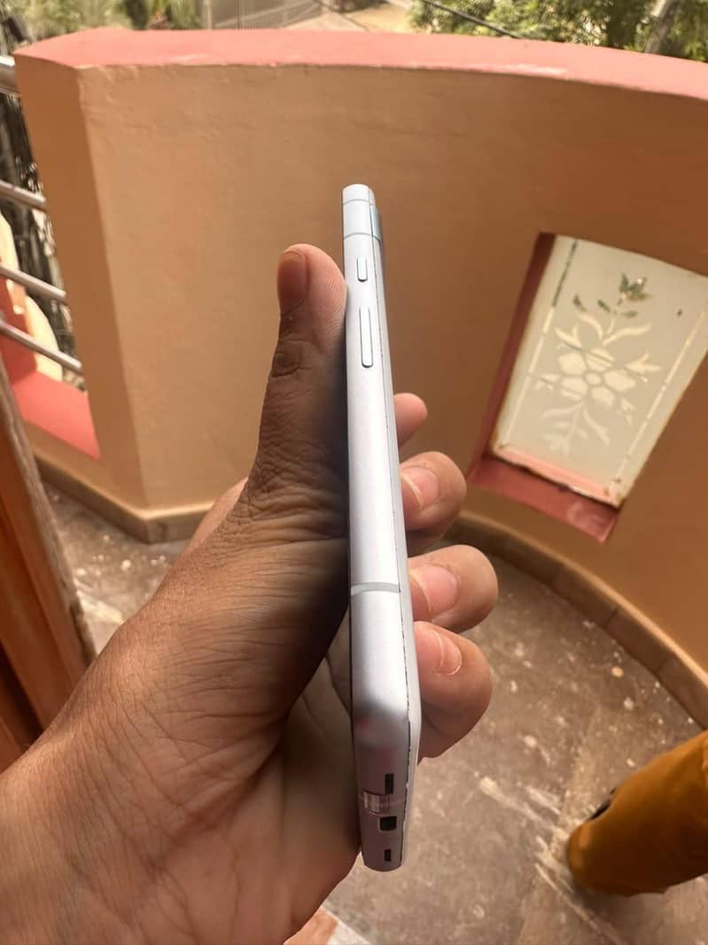 Google Pixel 7a 3