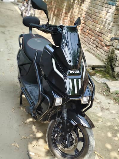 Excellent Condition Scooter for Sale – Urgent Sale