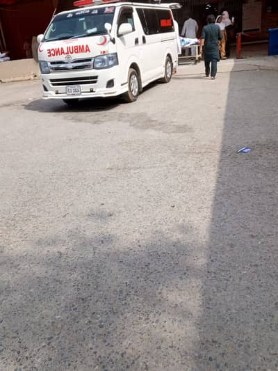 Ambulance ki setting Hui Hai ismein when dabba hai andar room Jaisa se