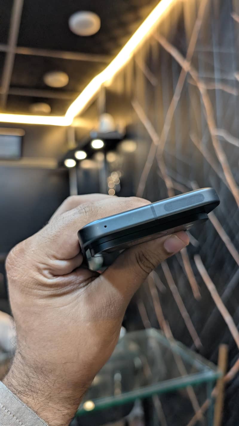 Google Pixel 9 3