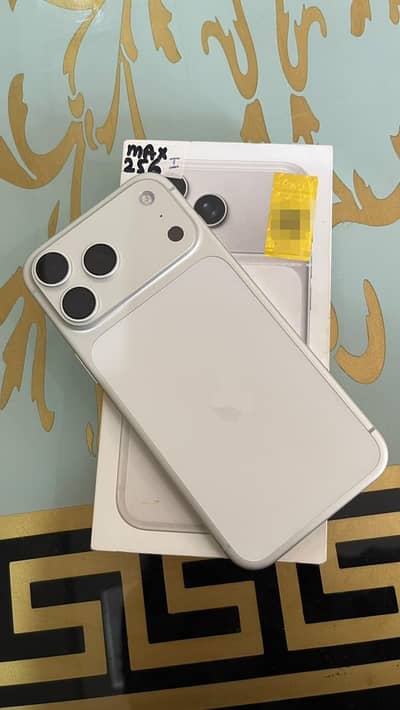 Apple Iphone 17 pro max pta silver 256gb 100%bh 93cycle 10/10 with box