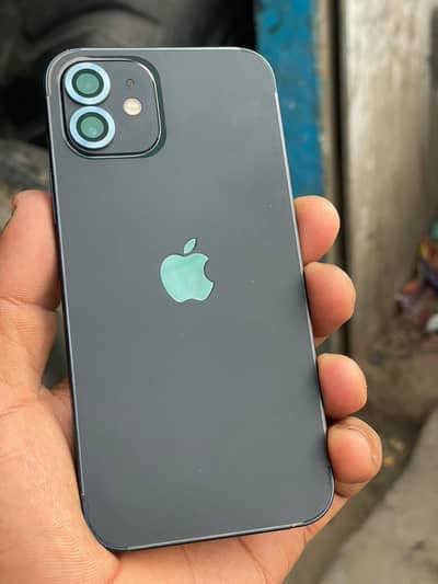 Apple iPhone 12
