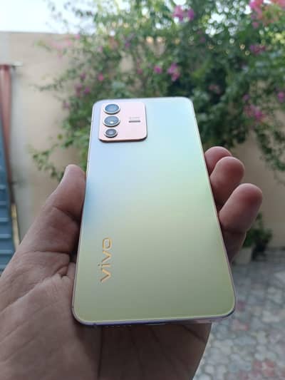 Vivo V23