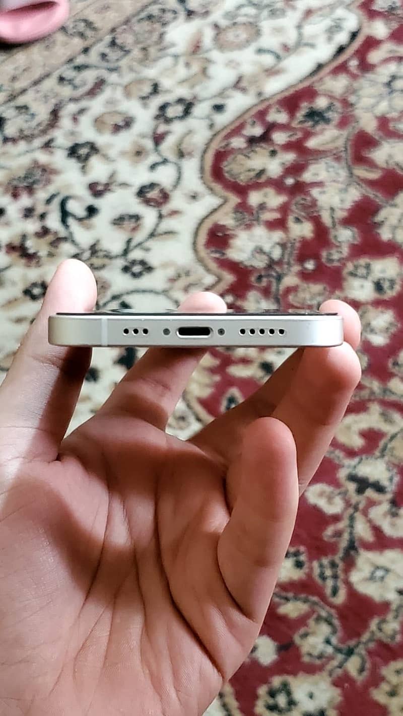 Apple iPhone 12 0