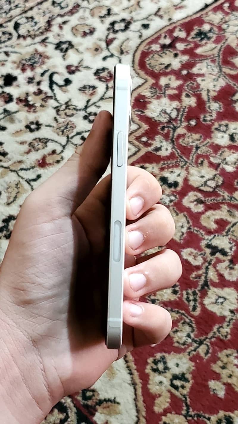 Apple iPhone 12 2