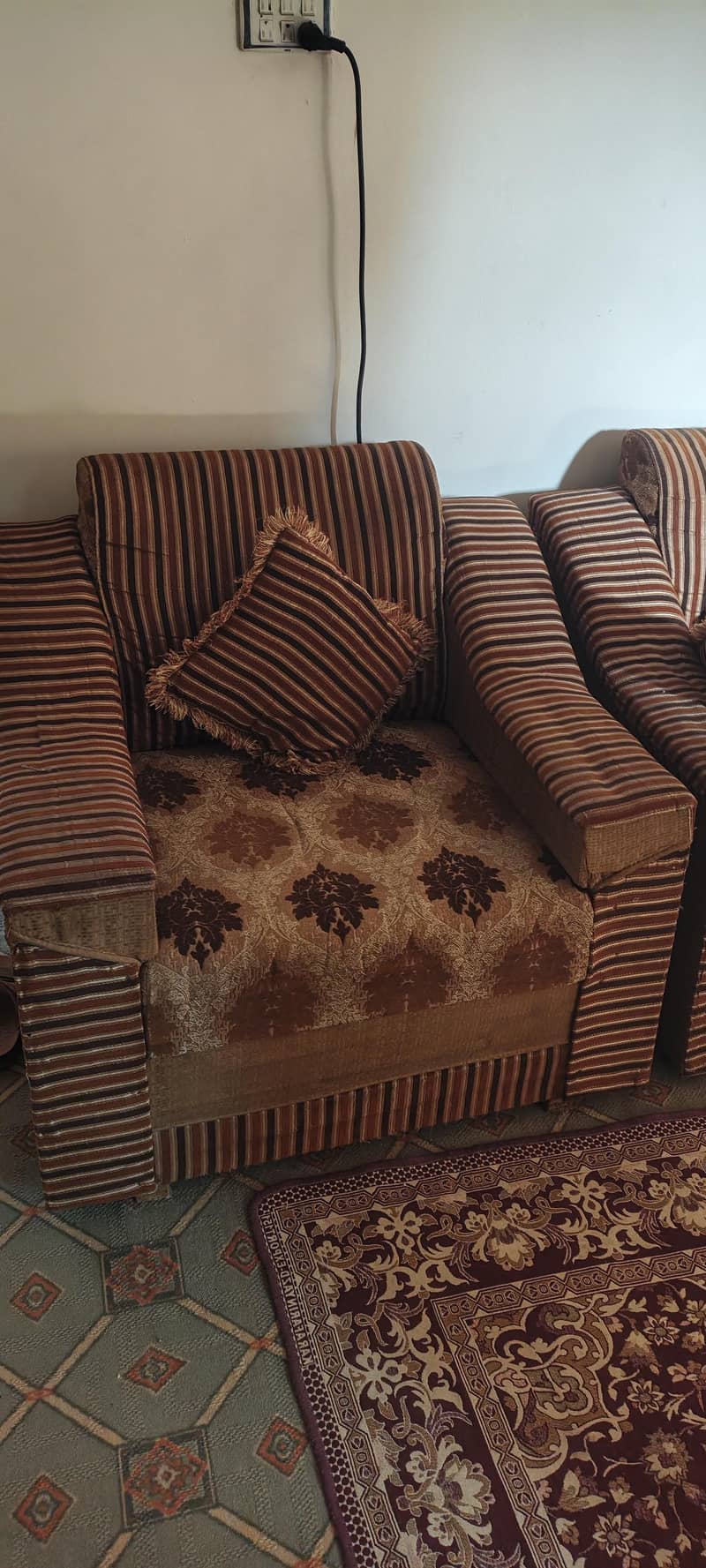Sofa Set 5 Seaters 2