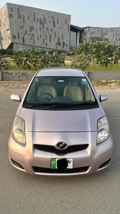 Toyota Vitz 2010