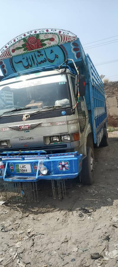 Hino 4100 Army Auction